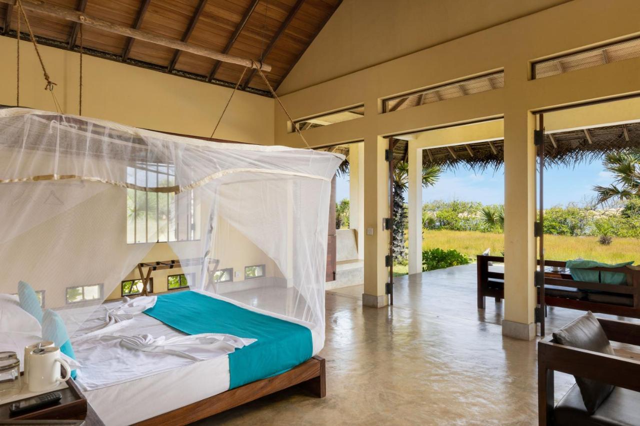 Elements Beach & Nature Resort Kalpitiya Exterior photo